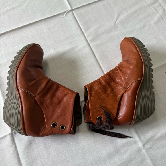 Fly London Chestnut Brown Yuma Yama Wedge Boot 9.5 /40 Booties - Picture 7 of 8